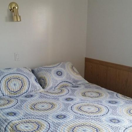 Fort Motel Fort Macleod Extérieur photo