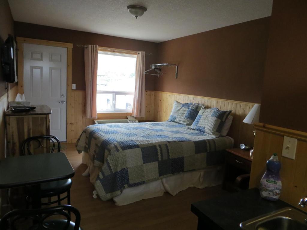 Fort Motel Fort Macleod Chambre photo