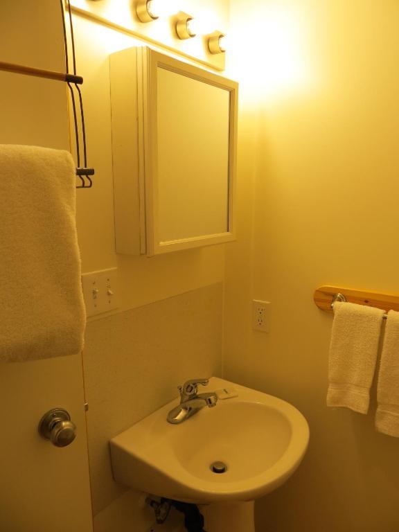 Fort Motel Fort Macleod Chambre photo