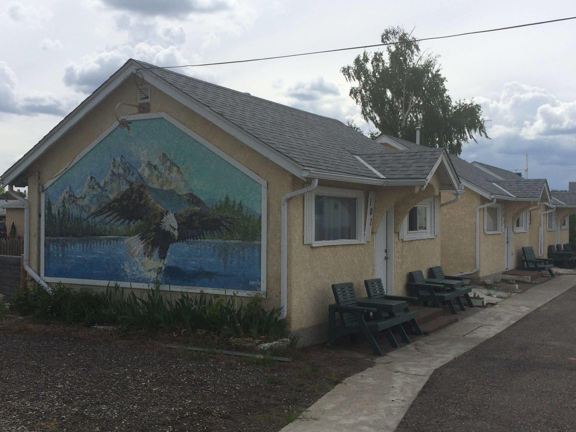 Fort Motel Fort Macleod Extérieur photo